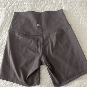 Lululemon Wunder high rise biker shorts